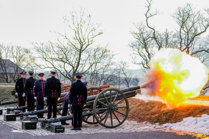 Today Princess Ingrid Alexandra turns 18. A cannon salute was fired from Akershus Fortress to mark the occasion. Photo: Ole Berg-Rusten / NTB.